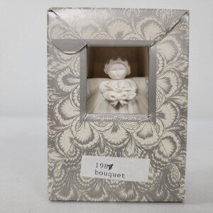 Margaret Furlong Ornament BOUQUET in box NO Stand 1987  3" Tall Bisque